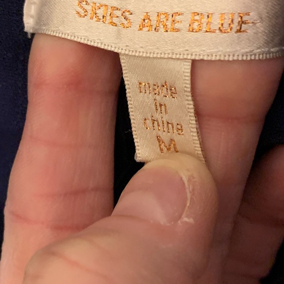 SKIES ARE BLUE Haldis Roll tab Blouse top Navy purple size Medium - Picture 3 of 6